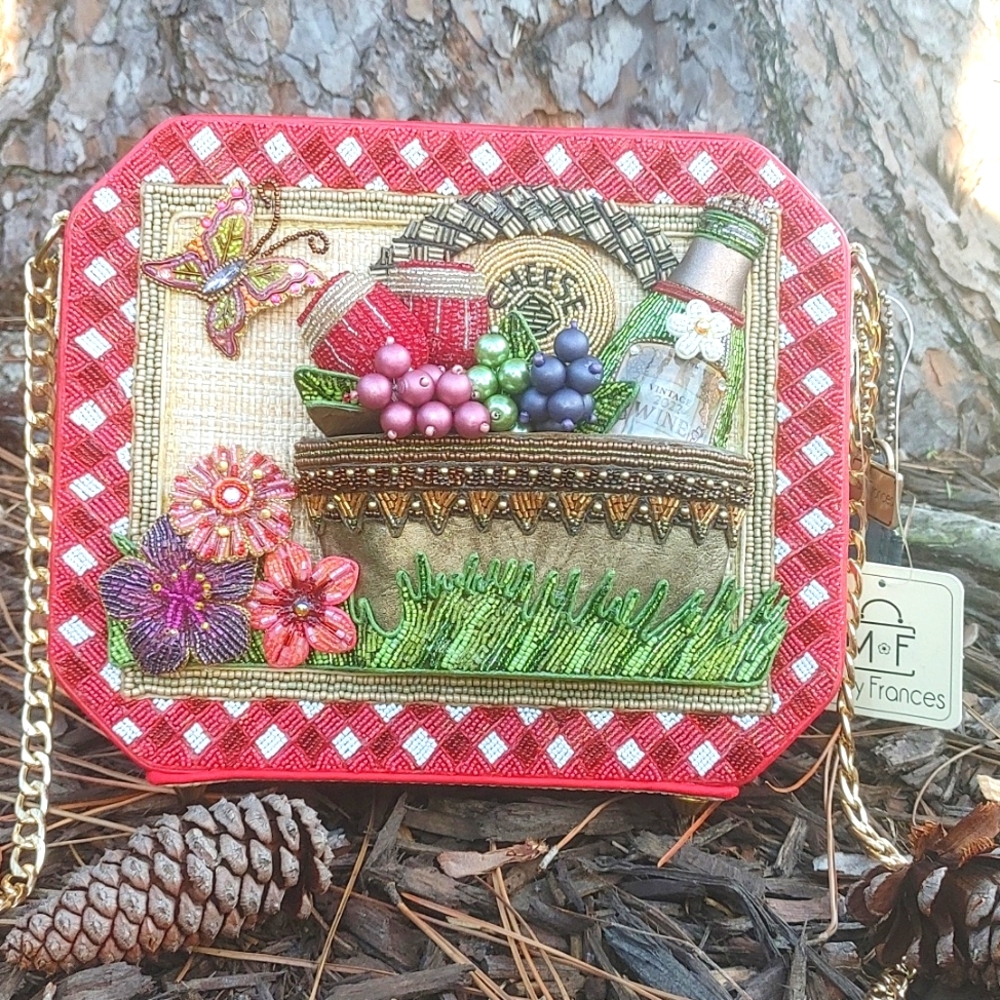 Mary frances picnic party bag